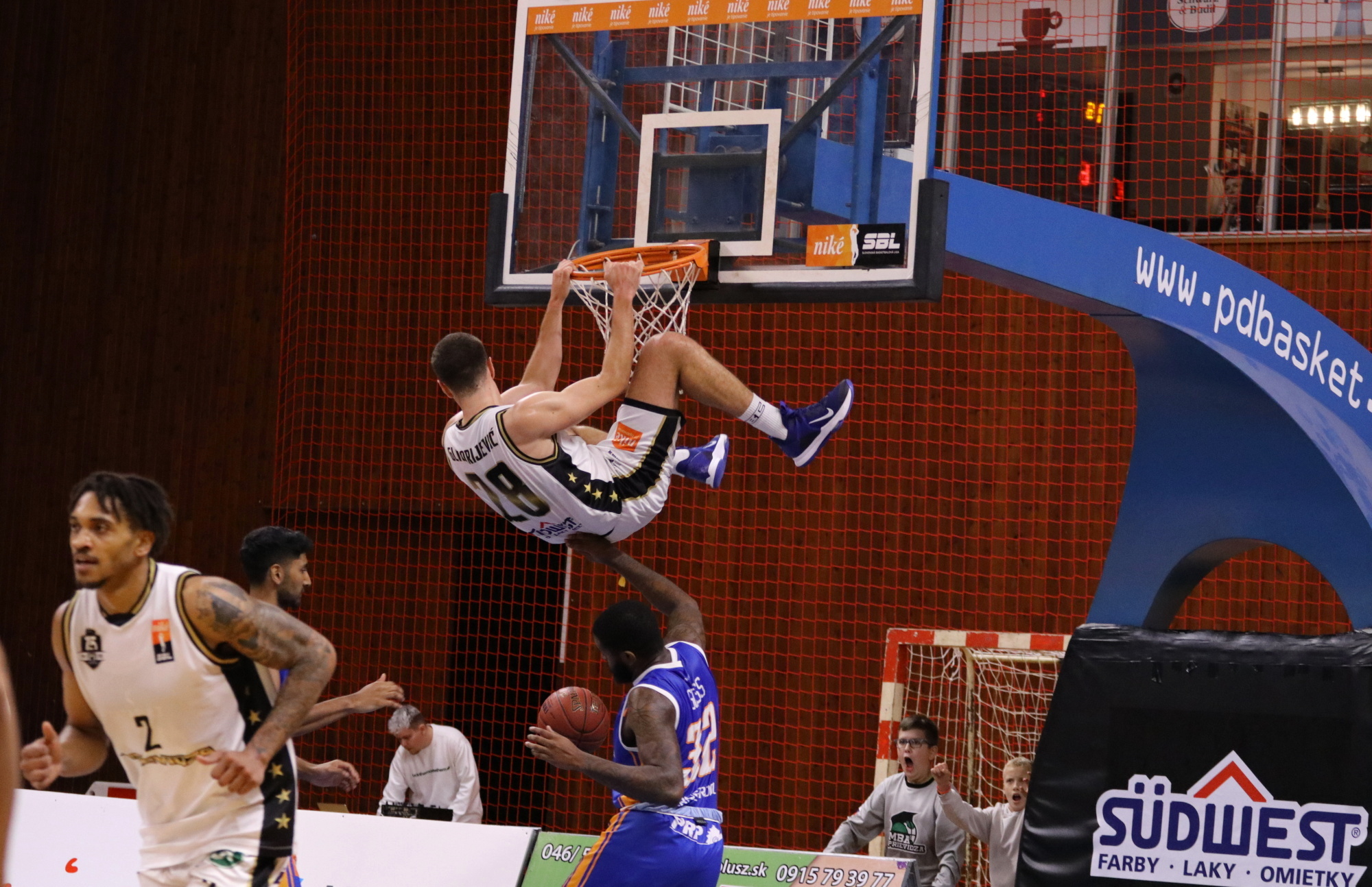 Kapitán Jašš chváli tím, tréner Krajnovič pozýva na Inter (BKM Lučenec - BC Prievidza 61:64)
