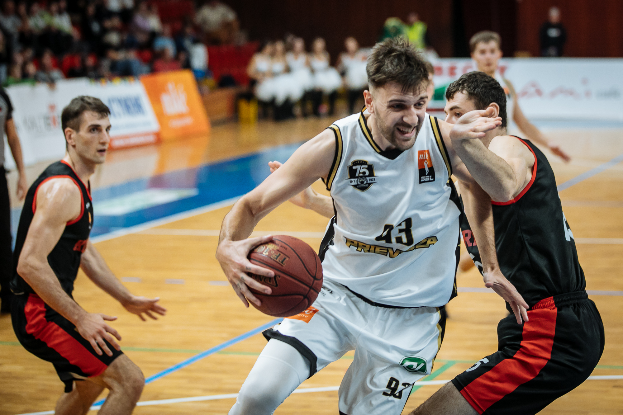 Napínavý 'play-off zápas' napokon pre hostí (BC Prievidza - BC Komárno 71:79)