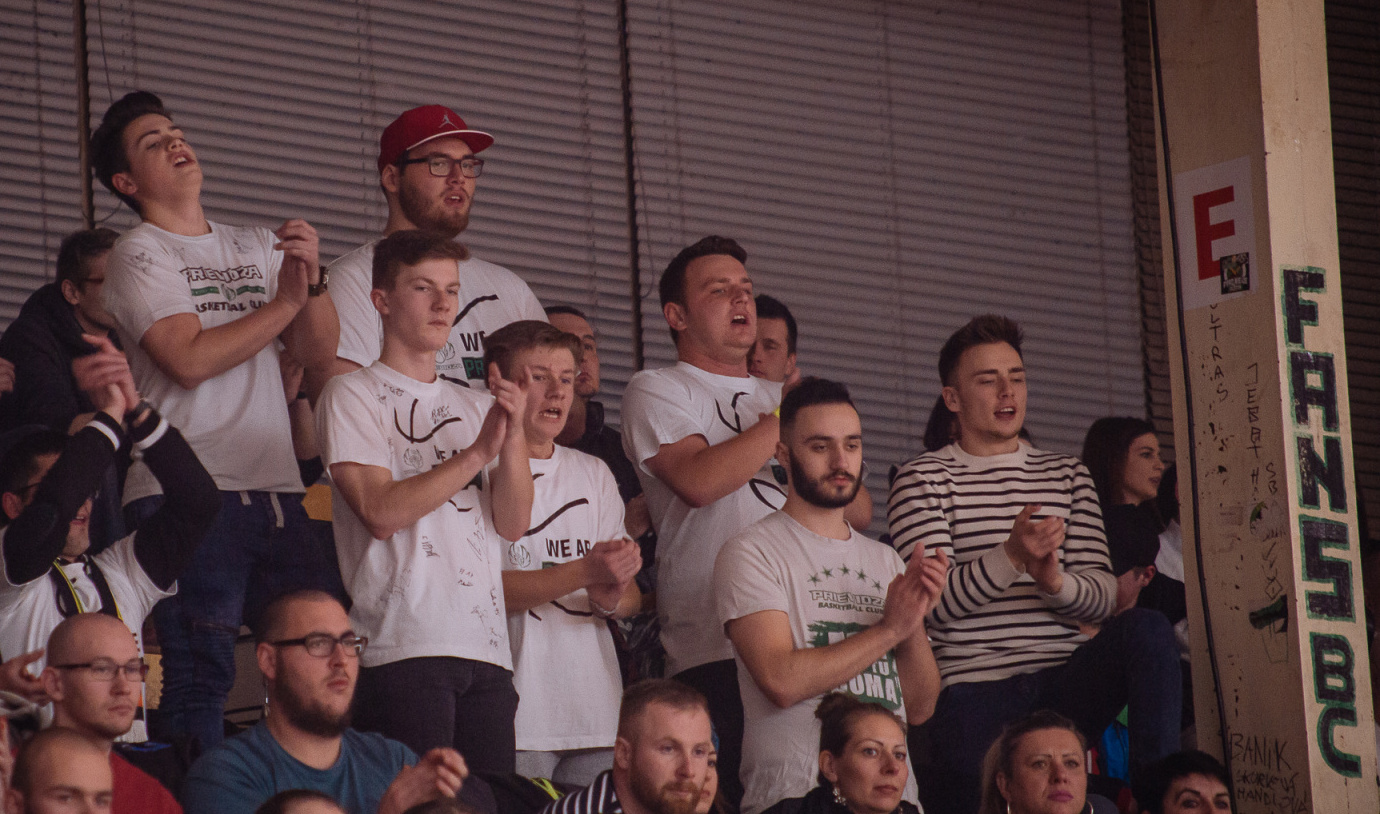 POĎ NA DREVENÚ! 