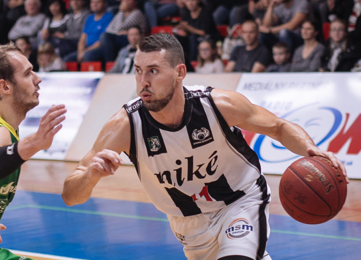Jaroslav Musil v drese BC Prievidza končí