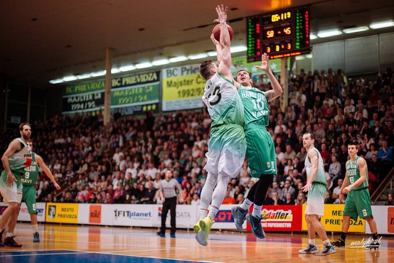 123. hornonitrianske derby