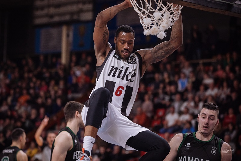 Delvon Johnson pokračuje v BC Prievidza