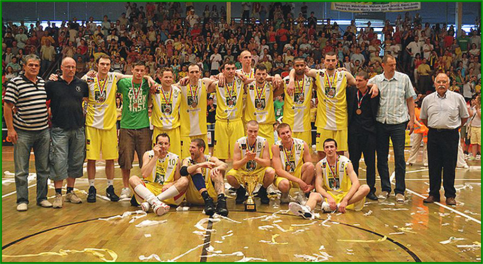 Úspešné desaťročie prievidzského basketbalu (1. časť) - Rudežova éra okorenená ziskom bronzových kovov