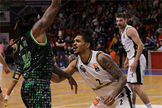 7. Kolo Niké SBL: BC Prievidza - Patrioti Levice 56:69 (foto: Ladislav Szibilla)