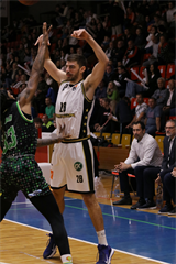 7. Kolo Niké SBL: BC Prievidza - Patrioti Levice 56:69 (foto: Ladislav Szibilla)