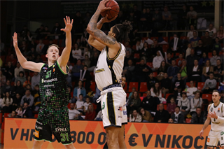 7. Kolo Niké SBL: BC Prievidza - Patrioti Levice 56:69 (foto: Ladislav Szibilla)