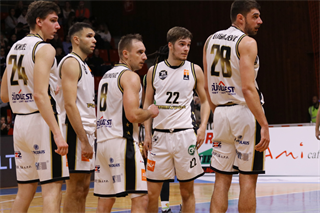 7. Kolo Niké SBL: BC Prievidza - Patrioti Levice 56:69 (foto: Ladislav Szibilla)